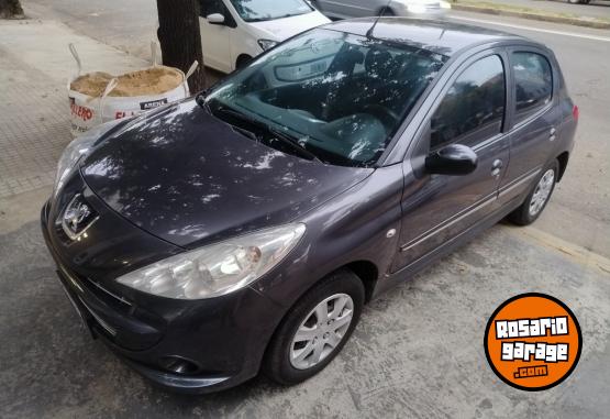 Autos - Peugeot 207 2013 GNC 80000Km - En Venta