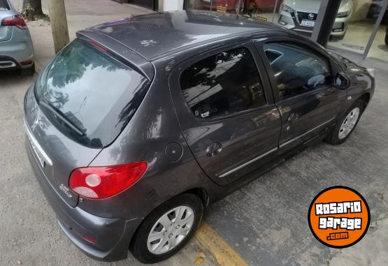 Autos - Peugeot 207 2013 GNC 80000Km - En Venta