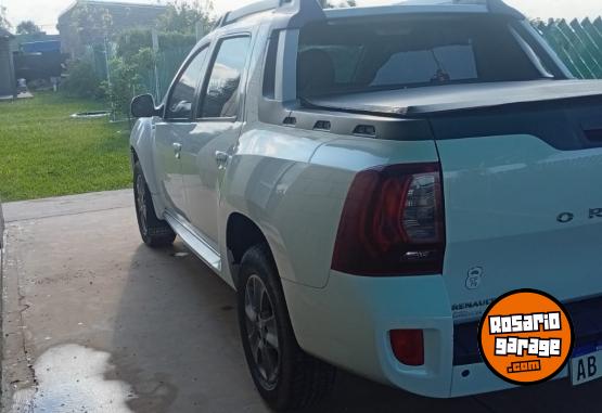 Camionetas - Renault Oroch Outsaider 2017 GNC 76000Km - En Venta