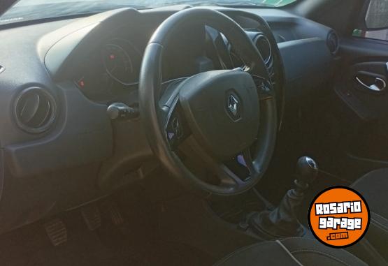 Camionetas - Renault Oroch Outsaider 2017 GNC 76000Km - En Venta