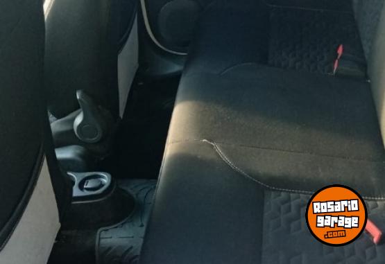 Camionetas - Renault Oroch Outsaider 2017 GNC 76000Km - En Venta