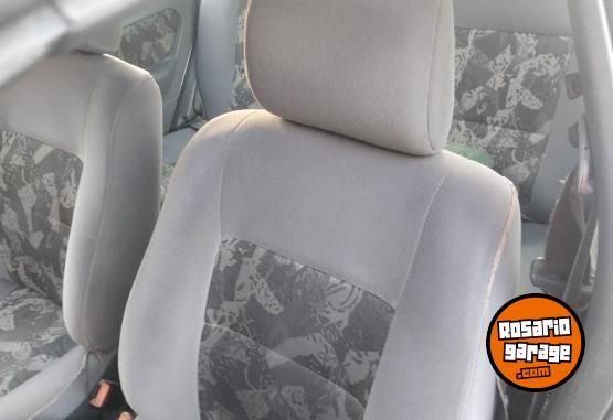 Autos - Renault Clio 1998 Nafta 250000Km - En Venta