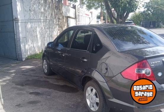 Autos - Ford Fiesta max 2006 Nafta 161000Km - En Venta