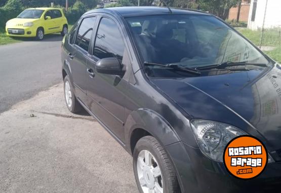 Autos - Ford Fiesta max 2006 Nafta 161000Km - En Venta