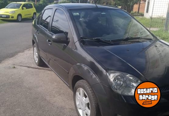 Autos - Ford Fiesta max 2006 Nafta 161000Km - En Venta