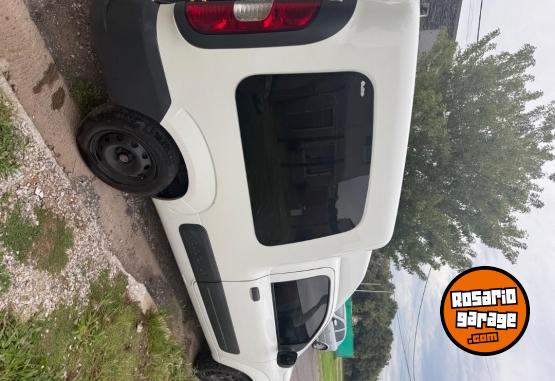 Utilitarios - Fiat Fiorino 2017 Nafta 170000Km - En Venta