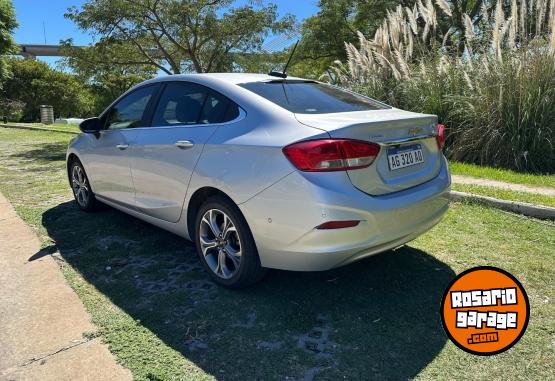 Autos - Chevrolet Cruze Premier 2023 Nafta 32000Km - En Venta