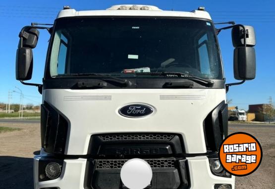 Camiones y Grúas - 🚛 FORD CARGO 1722 2015 – IMPECABLE + CABINA DORMITORIO - En Venta