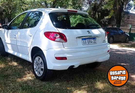 Autos - Peugeot 207 2016 Diesel 165000Km - En Venta