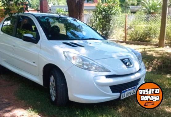 Autos - Peugeot 207 2016 Diesel 165000Km - En Venta