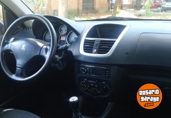 Autos - Peugeot 207 2016 Diesel 165000Km - En Venta