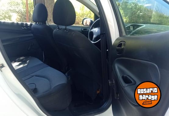 Autos - Peugeot 207 2016 Diesel 165000Km - En Venta