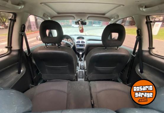 Autos - Peugeot 206 2007 Nafta 219000Km - En Venta