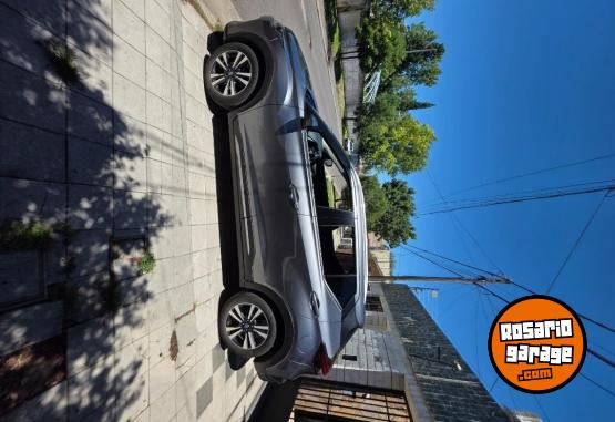 Autos - Nissan Kick 2025 Nafta 8800Km - En Venta