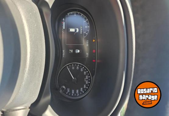 Autos - Nissan Kick 2025 Nafta 8800Km - En Venta