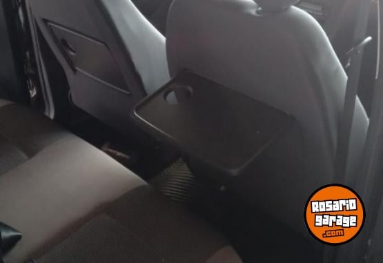 Autos - Volkswagen Suran 2011 Nafta 50050Km - En Venta