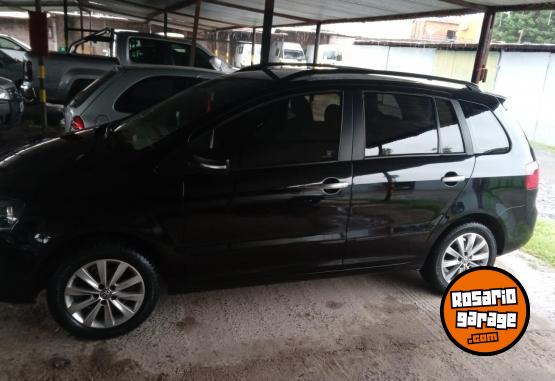 Autos - Volkswagen Suran (pocos KLM) 2011 Nafta 50500Km - En Venta