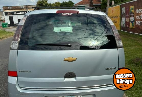 Autos - Chevrolet Meriva 2011 GNC 180000Km - En Venta