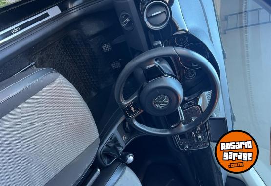 Autos - Volkswagen Up black 2015 Nafta 94000Km - En Venta