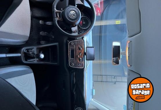 Autos - Volkswagen Up black 2015 Nafta 94000Km - En Venta