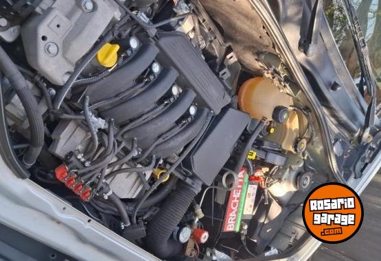 Utilitarios - Renault Kangoo 2017 GNC 103000Km - En Venta