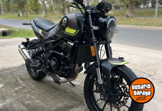 Motos - Benelli Leoncino 250 2022 Nafta 19000Km - En Venta