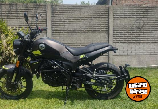 Motos - Benelli Leoncino 250 2022 Nafta 19000Km - En Venta
