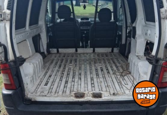 Utilitarios - Peugeot PARTNER HDI 1.6 diesel 2011 Diesel 200000Km - En Venta