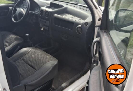 Utilitarios - Peugeot PARTNER HDI 1.6 diesel 2011 Diesel 200000Km - En Venta