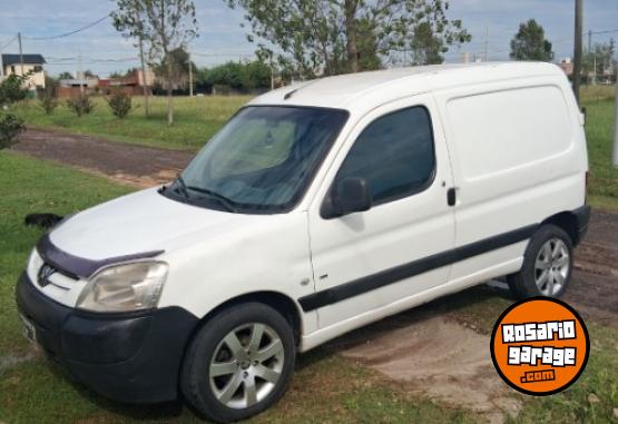 Utilitarios - Peugeot PARTNER HDI 1.6 diesel 2011 Diesel 200000Km - En Venta