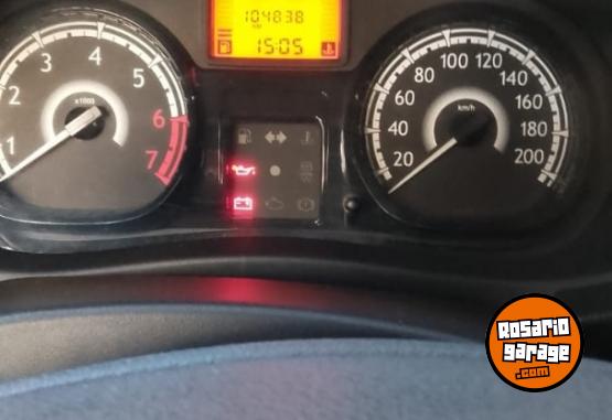 Autos - Renault Sandero 2011 Nafta 104000Km - En Venta