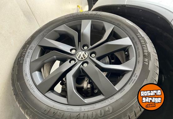 Autos - Volkswagen Taos Conforline 2024 Nafta 40000Km - En Venta