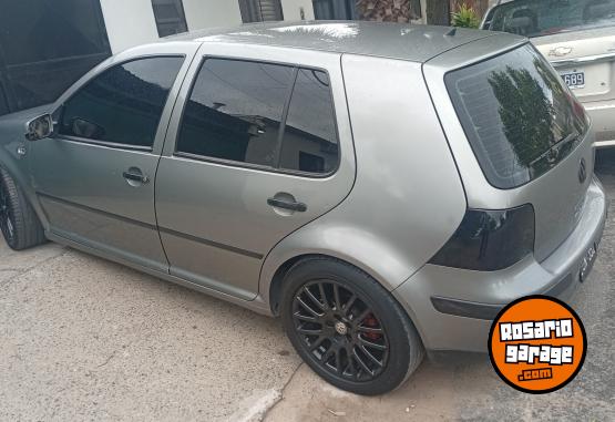 Autos - Volkswagen Golf 2005 Nafta 210000Km - En Venta