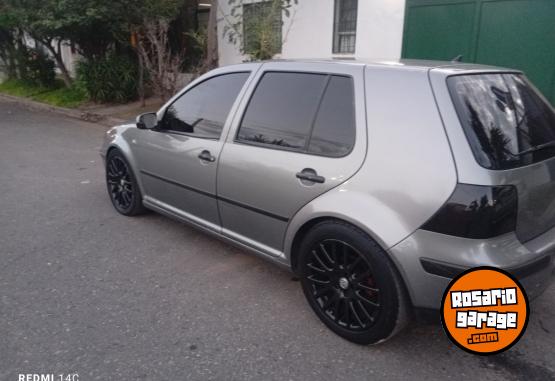 Autos - Volkswagen Golf 2005 Nafta 210000Km - En Venta