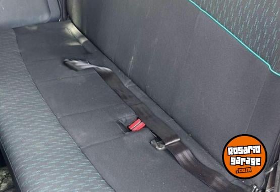 Utilitarios - Renault Kangoo 2017 GNC 131000Km - En Venta