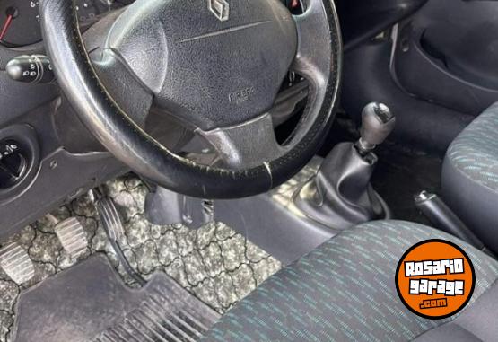 Utilitarios - Renault Kangoo 2017 GNC 131000Km - En Venta