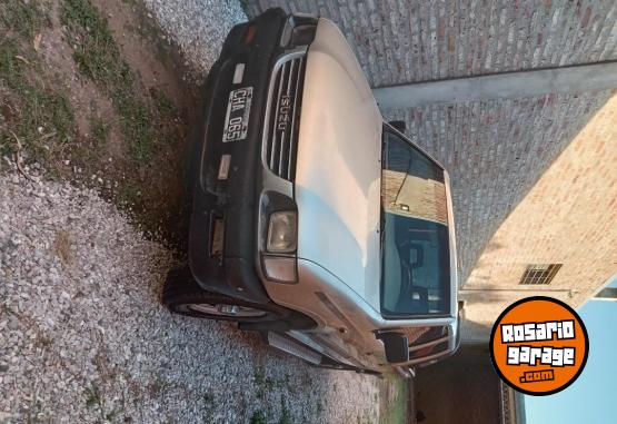 Camionetas - Isuzu Pick up 1998 Diesel 282000Km - En Venta