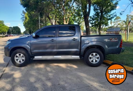 Camionetas - Toyota Hilux 2011 Diesel 180000Km - En Venta