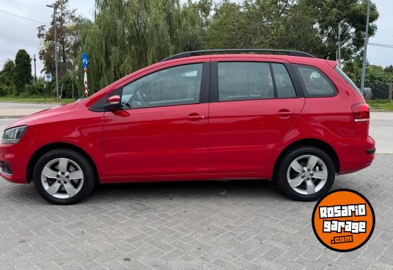 Autos - Volkswagen SURAN 1.6 TRENDLINE 2017 Nafta 118000Km - En Venta