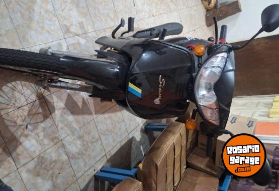 Motos - Siambretta Qu 2025 Nafta 9800Km - En Venta