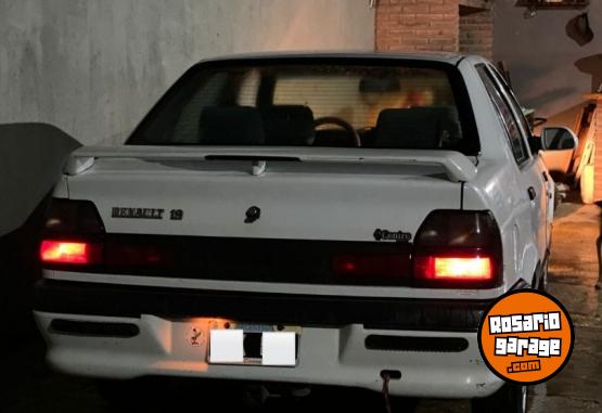 Autos - Renault 19 1995 Nafta 270000Km - En Venta