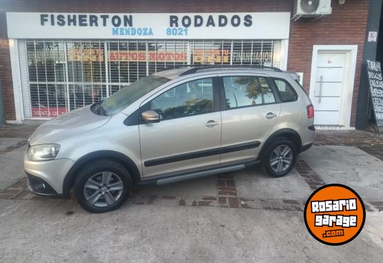 Autos - Volkswagen SURAN CROSS Highland 2012 Nafta 150000Km - En Venta