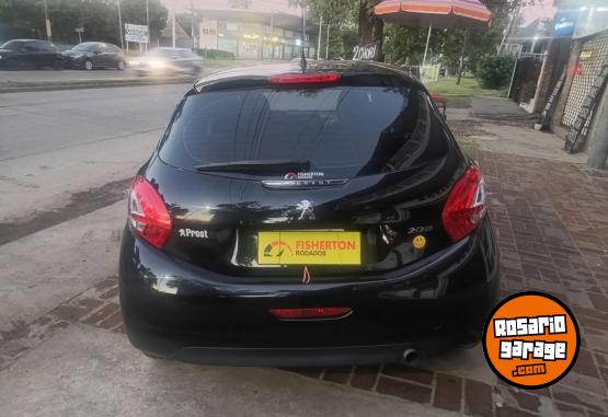 Autos - Peugeot 208 ALLURE 2015 Nafta 46000Km - En Venta