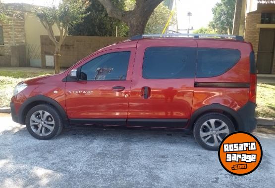 Autos - Renault Kangoo stepway 2024 Nafta 25000Km - En Venta