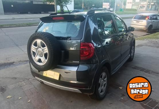 Autos - Volkswagen CROSS FOX 2014 GNC 111111Km - En Venta