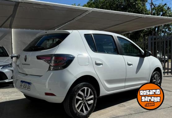 Autos - Renault Sandero Intens 2023 Nafta 34000Km - En Venta