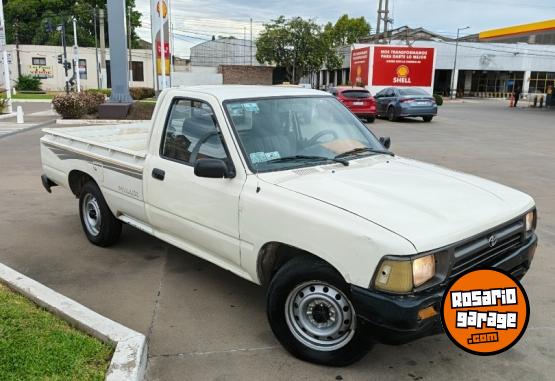 Autos - Toyota Hilux 4x2 1999 Diesel 413000Km - En Venta