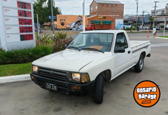 Autos - Toyota Hilux 4x2 1999 Diesel 413000Km - En Venta