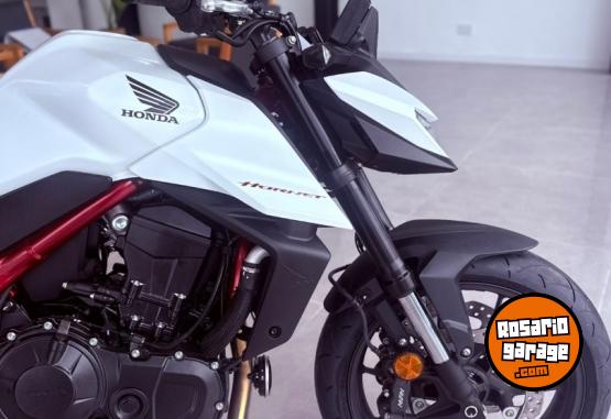 Motos - Honda CB 750 HORNET 2025 Nafta 0Km - En Venta