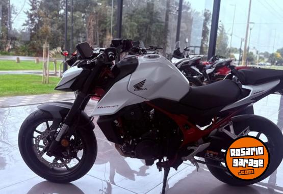 Motos - Honda CB 750 HORNET 2025 Nafta 0Km - En Venta